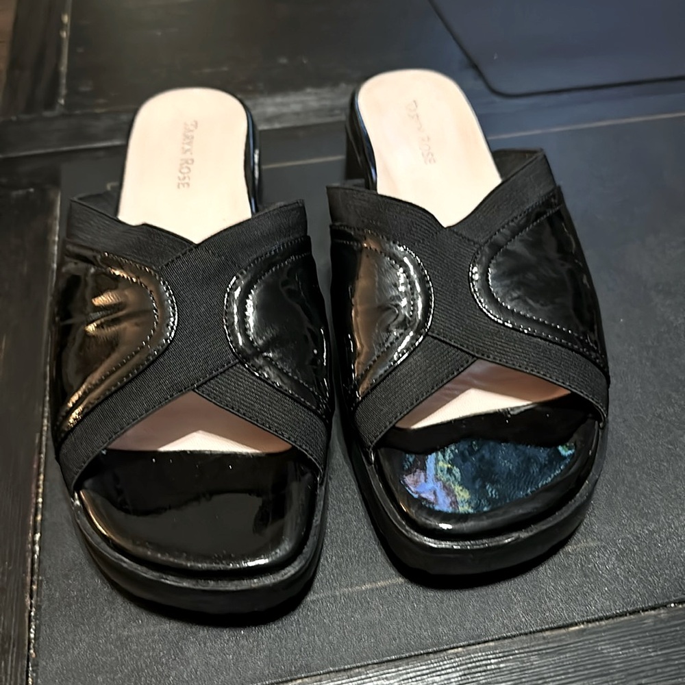 Taryn Rose Collection Slide Sandals